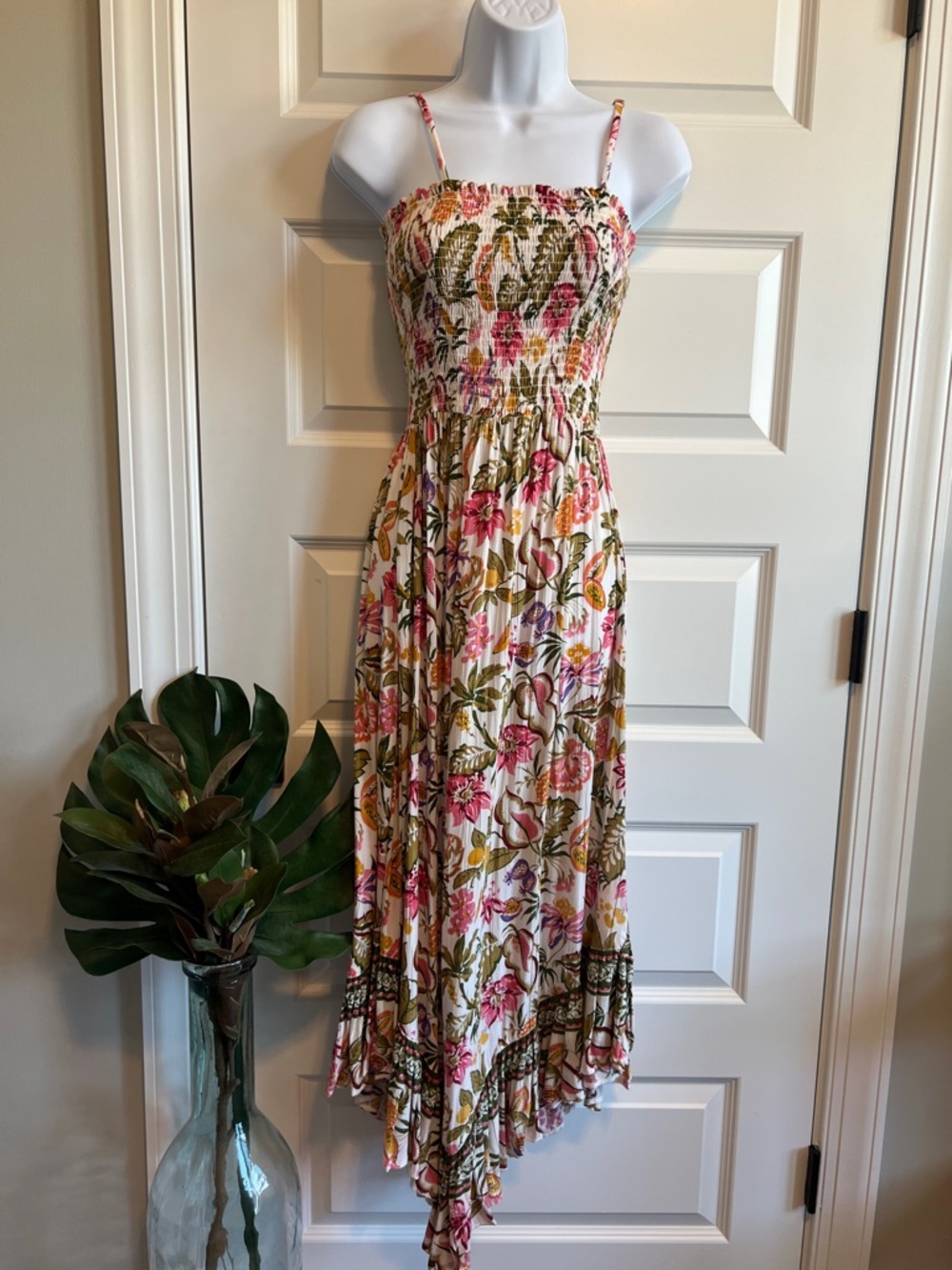 ANGIE NWT Maxi Floral Smocked Dress Size Small See Note!